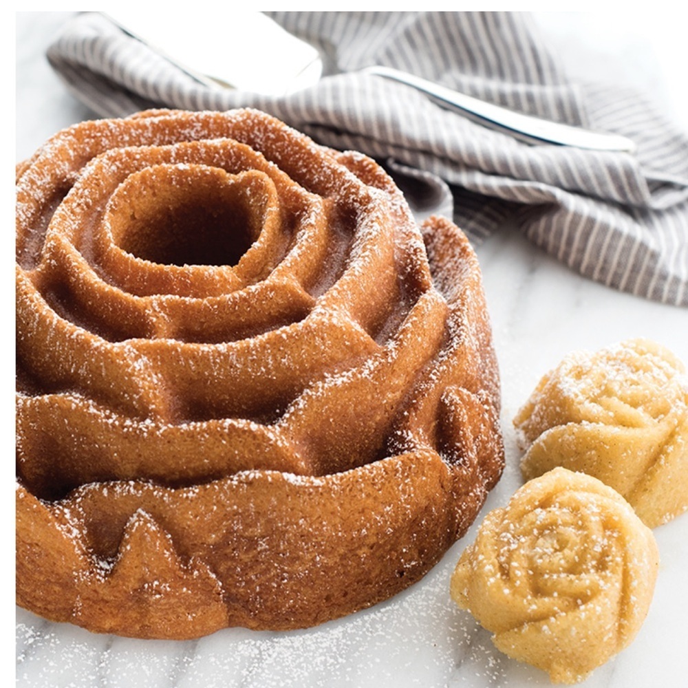NORDIC WARE rose cake pan